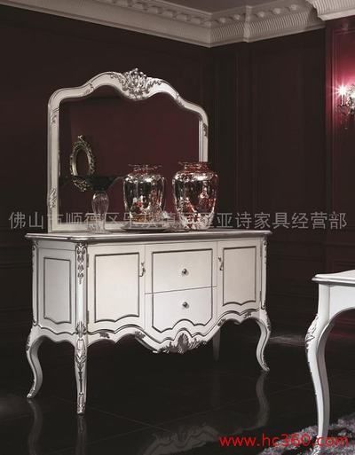 華美與典雅并存 客廳家具美輪美奐 組圖