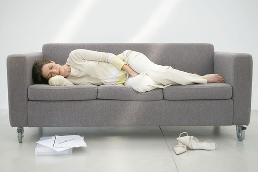 22種睡眠方式會(huì)加速女人衰老 家具選擇也關(guān)鍵